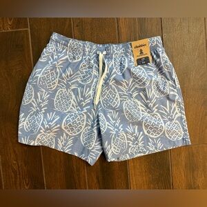 NWT! Chubbies pineapple swim trunks for men size L